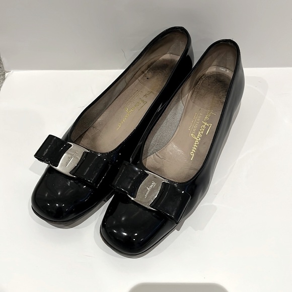Salvatore Ferragamo Shoes - Salvatore Ferragamo Patent Leather Flats with Bow, Silver